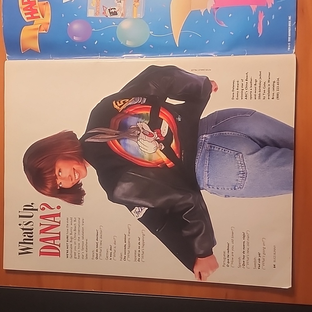 Bugs Bunny 50th Birthday Collector Magazine 1990 w/ Bonus Animation Cell - Picture 4 of 13